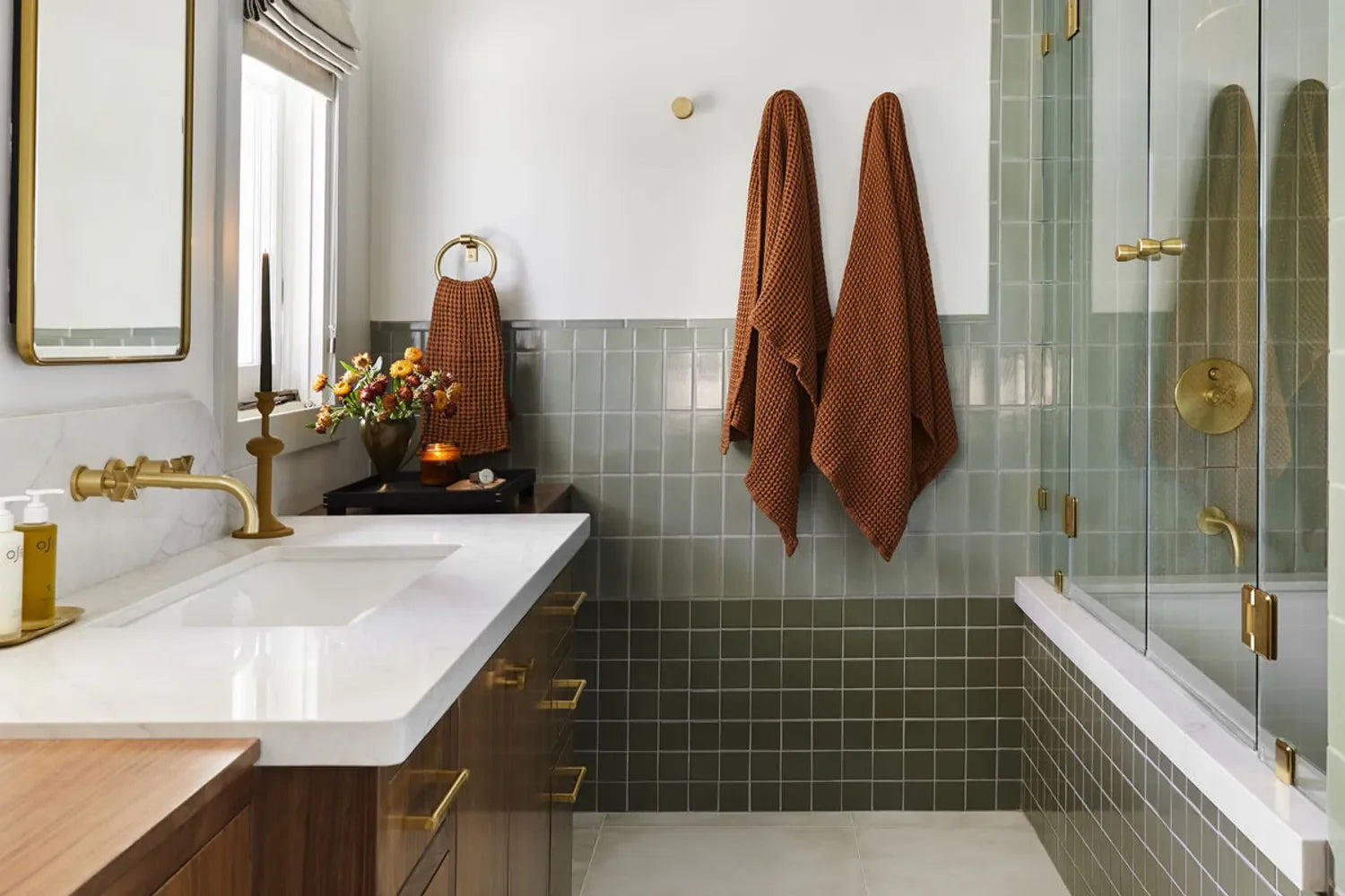Tiled bathroom detail